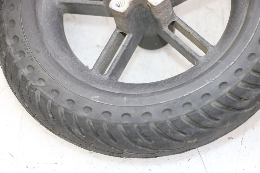 photo de REAR RIM AND TIRE XIAOMI MI PRO 2 1