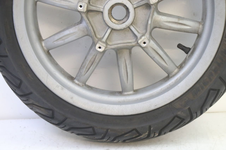 photo de REAR RIM AND TIRE PIAGGIO MP3 RL 250 (2007 - 2010)