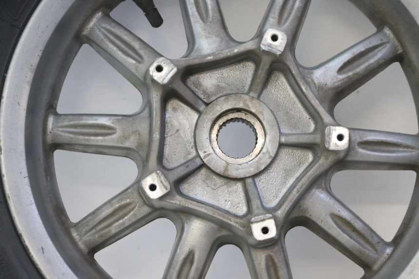 photo de REAR RIM AND TIRE PIAGGIO MP3 125 (2006 - 2014)