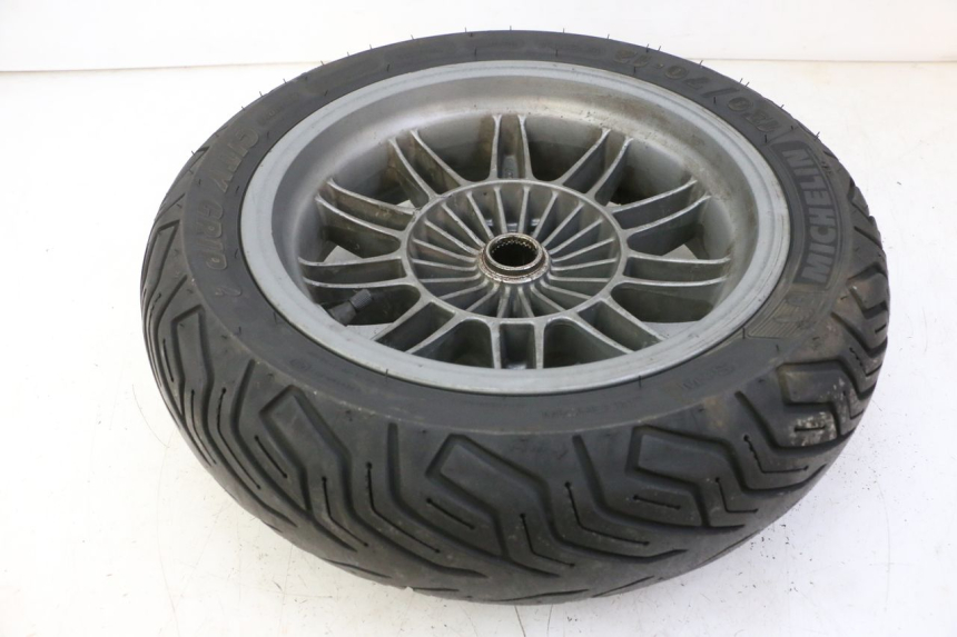 photo de REAR RIM AND TIRE PIAGGIO MP3 125 (2006 - 2014)