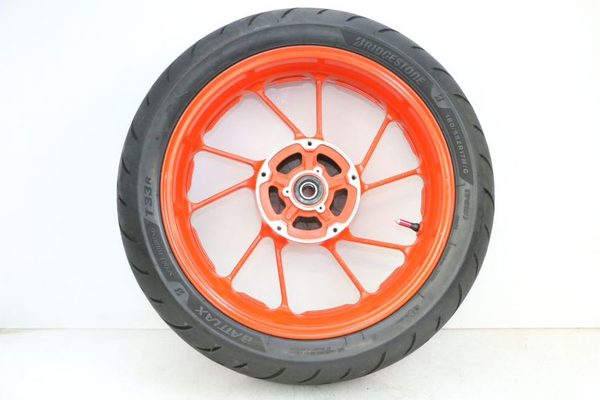 photo de REAR RIM AND TIRE YAMAHA MT-07 MT07 ABS 700 (2018 - 2020) - Alternative angle