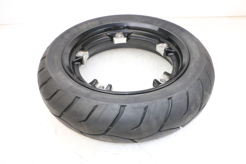 photo de REAR RIM AND TIRE YAMAHA NEO'S CORE 1 (2022 - 2026) - Zoom on usage condition