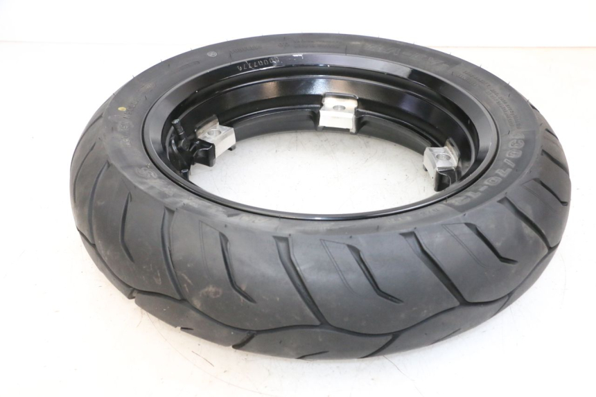 photo de REAR RIM AND TIRE YAMAHA NEO'S CORE 1 (2022 - 2026) - Alternative perspective