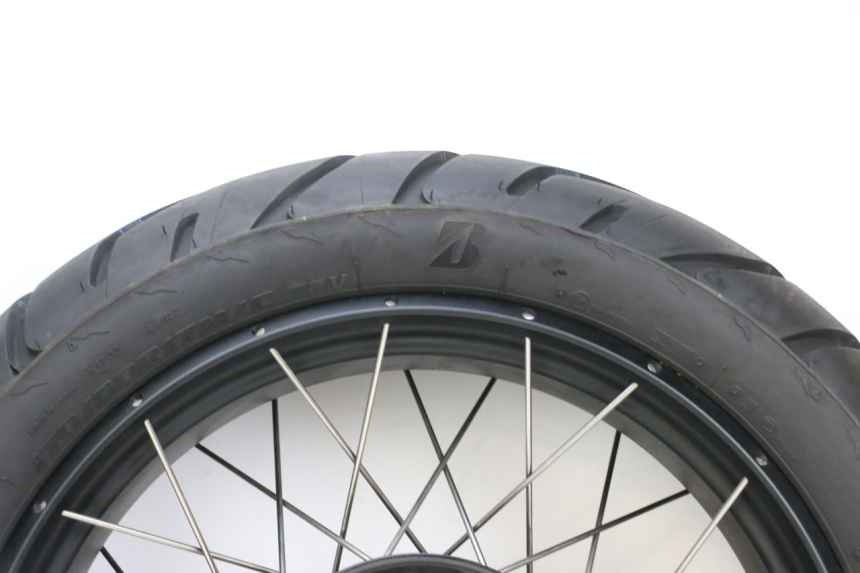 photo de REAR RIM AND TIRE BMW R GS 1250 (2021 - 2024) - Component detail
