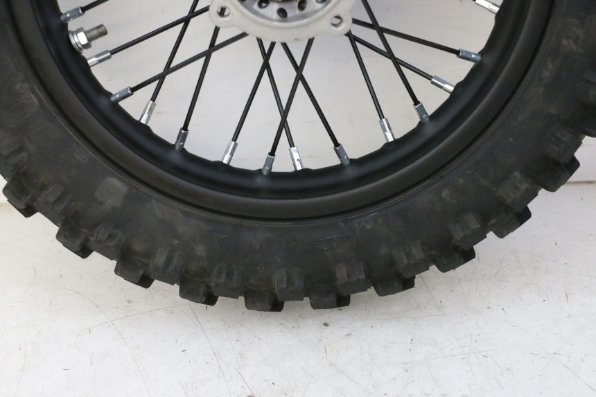 photo de REAR RIM AND TIRE APOLLO RFZ 125