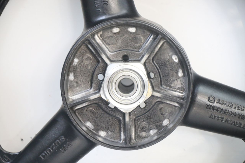 photo de REAR RIM AND TIRE SUZUKI GSF S BANDIT 600 (2000 - 2004)