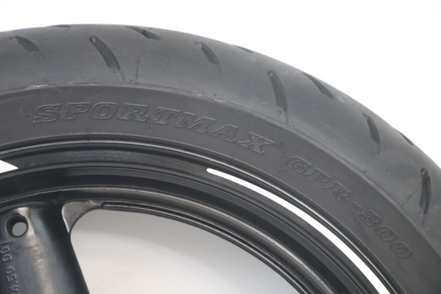 photo de REAR RIM AND TIRE SUZUKI GSF S BANDIT 600 (2000 - 2004)