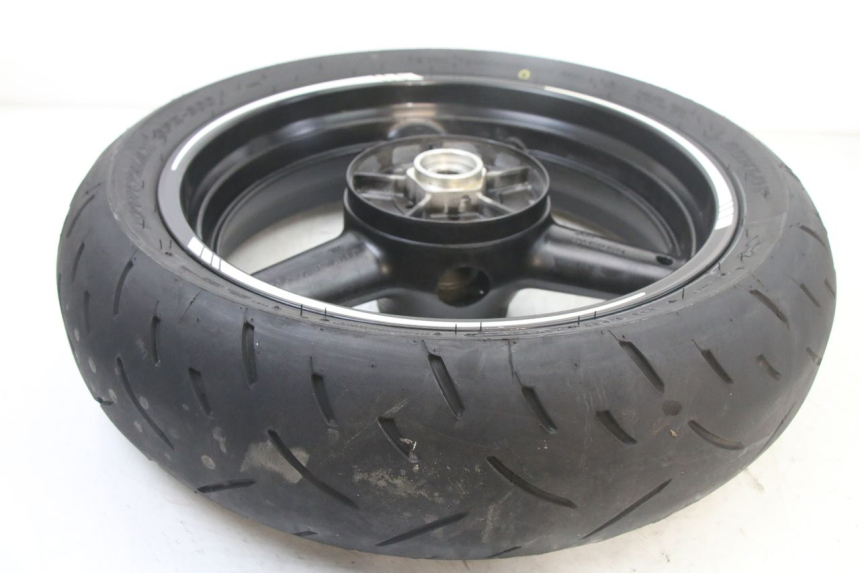 photo de REAR RIM AND TIRE SUZUKI GSF S BANDIT 600 (2000 - 2004)