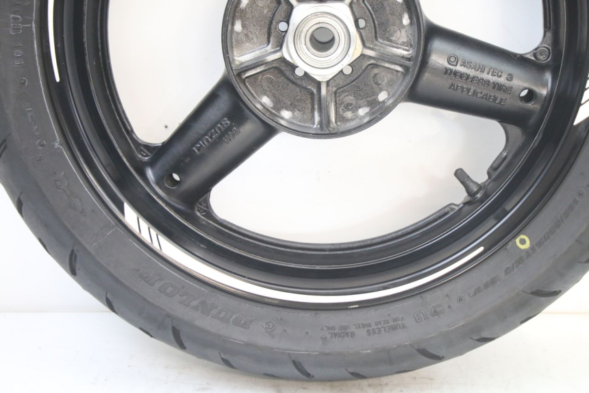 photo de REAR RIM AND TIRE SUZUKI GSF S BANDIT 600 (2000 - 2004)