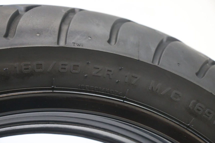 photo de REAR RIM AND TIRE SUZUKI GSX F GSXF 650 (2007 - 2015)