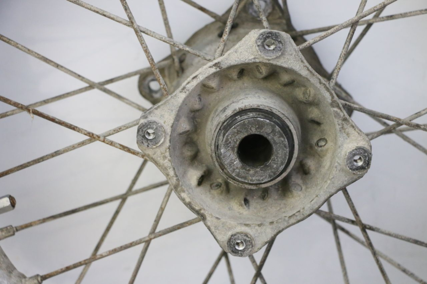 photo de REAR RIM AND TIRE KTM SX 85 (2013 - 2017)