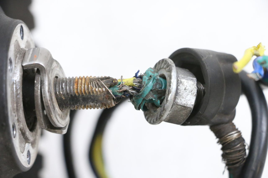 photo de REAR RIM AND TIRE DUALTRON VICTOR LIMITED 1