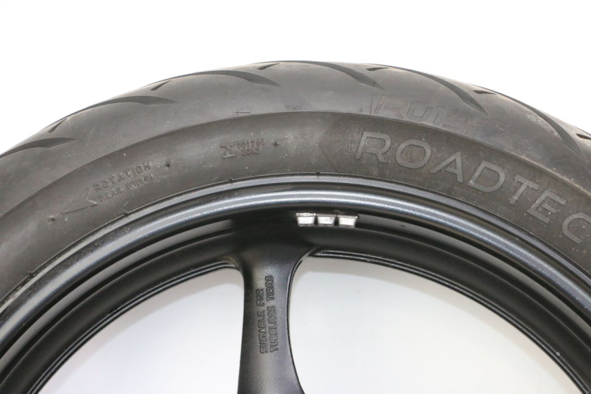 photo de REAR RIM AND TIRE YAMAHA XJ6 ABS 600 (2008 - 2016)
