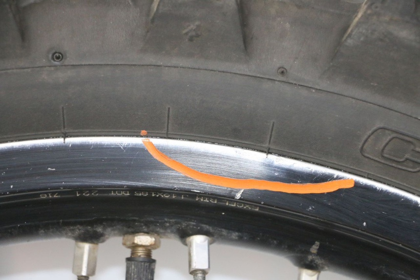 photo de REAR RIM AND TIRE YAMAHA YZ-F YZF 250 (2014 - 2018)