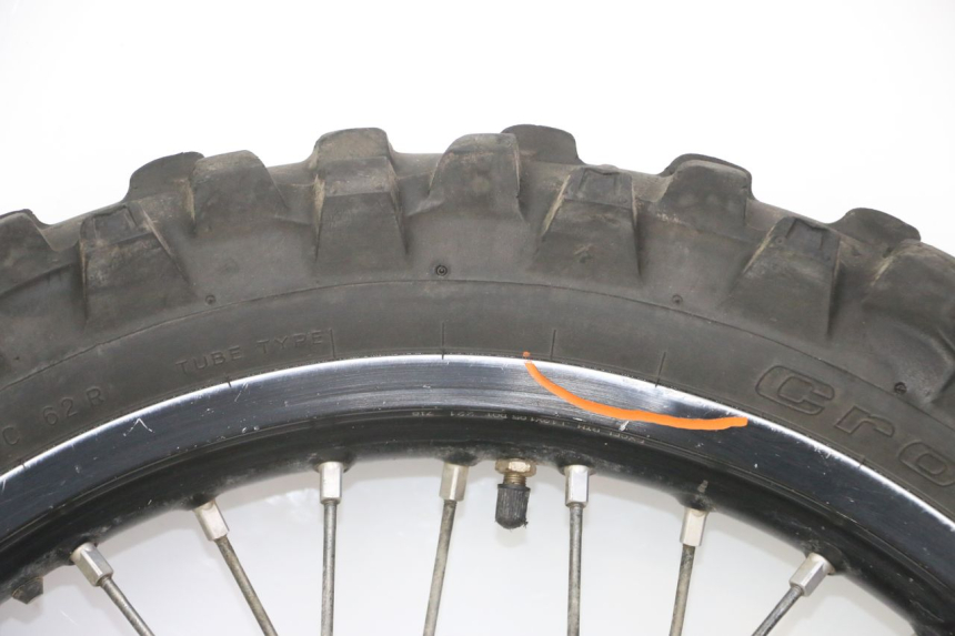 photo de REAR RIM AND TIRE YAMAHA YZ-F YZF 250 (2014 - 2018)