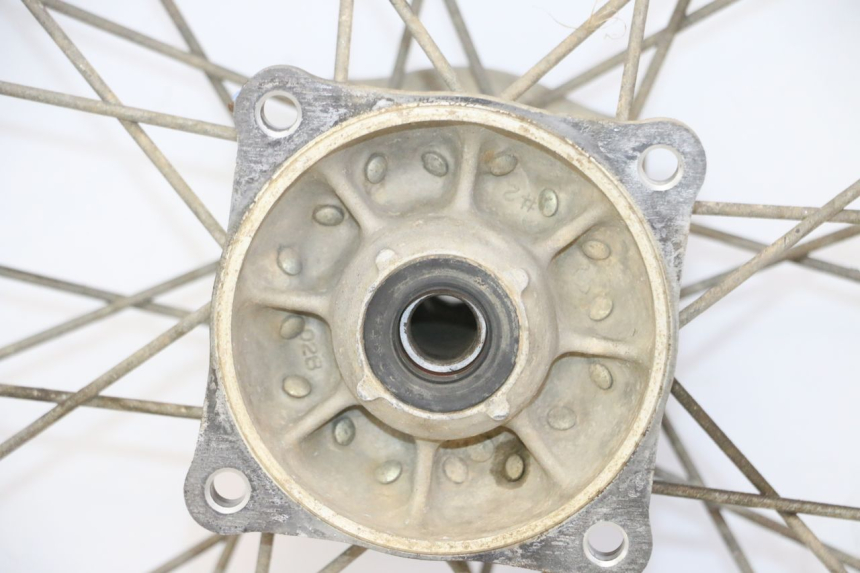 photo de REAR RIM AND TIRE YAMAHA YZ 85 (2022 - 2025)