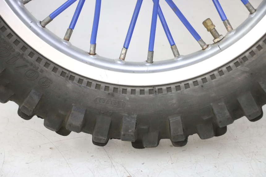 photo de REAR RIM AND TIRE YAMAHA YZ 85 (2002 - 2018)