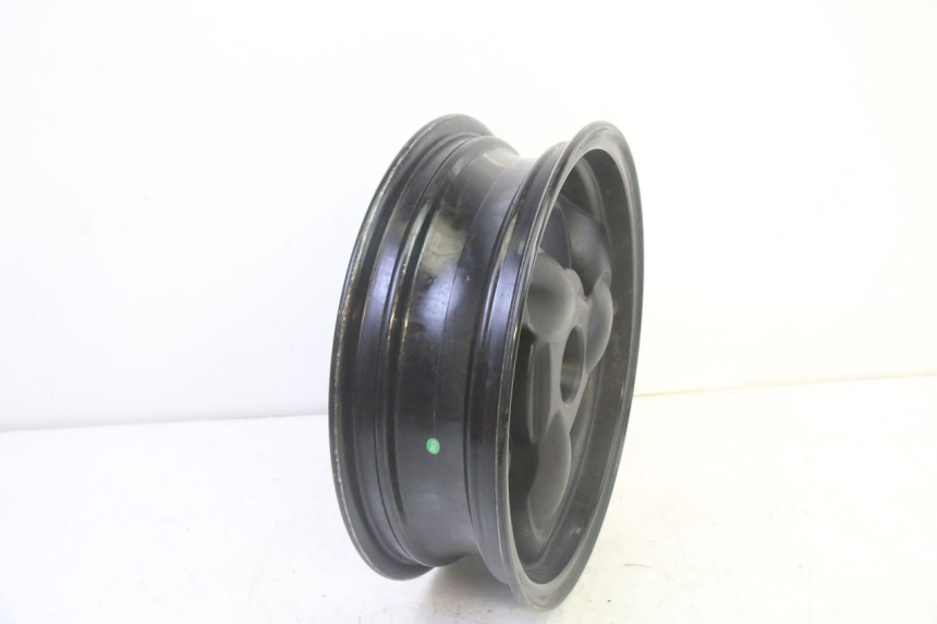 photo de REAR WHEEL RIM KYMCO AGILITY 4T 50 (2018 - 2022) - Fixing points details