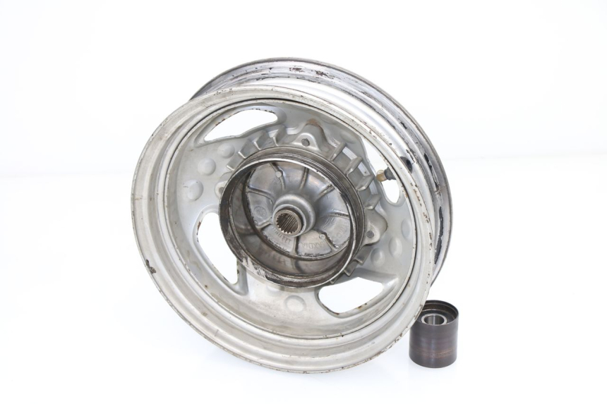 photo de REAR RIM KYMCO AGILITY PREMIUM 50 (2007 - 2010)