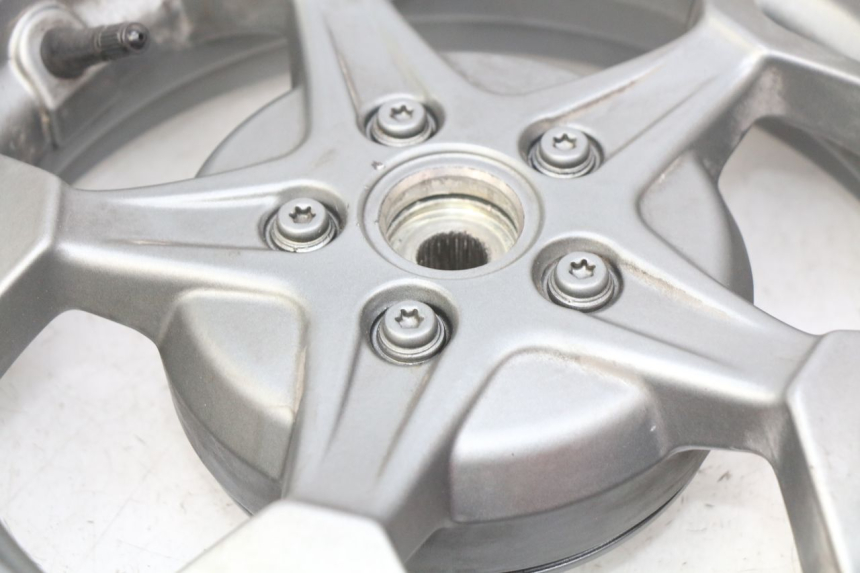 photo de REAR WHEEL RIM APRILIA SXR 50 (2021 - 2023)