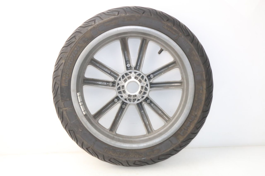 photo de REAR RIM PIAGGIO CARNABY 125 (2007 - 2011)