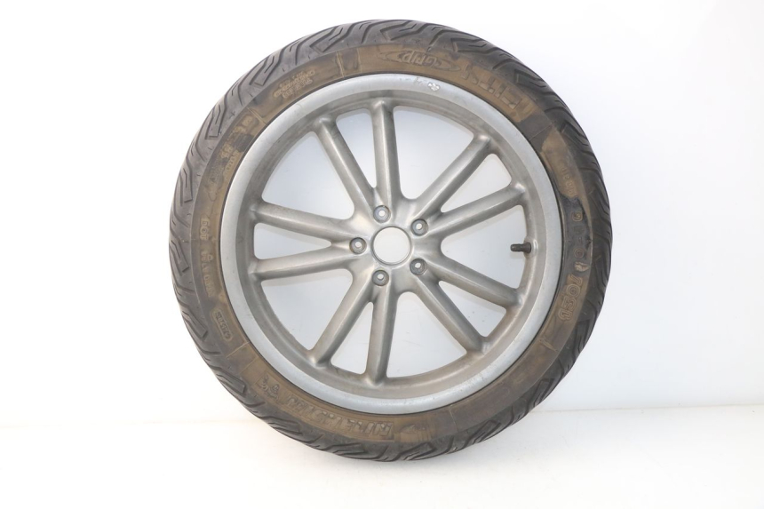 photo de REAR RIM PIAGGIO CARNABY 125 (2007 - 2011)