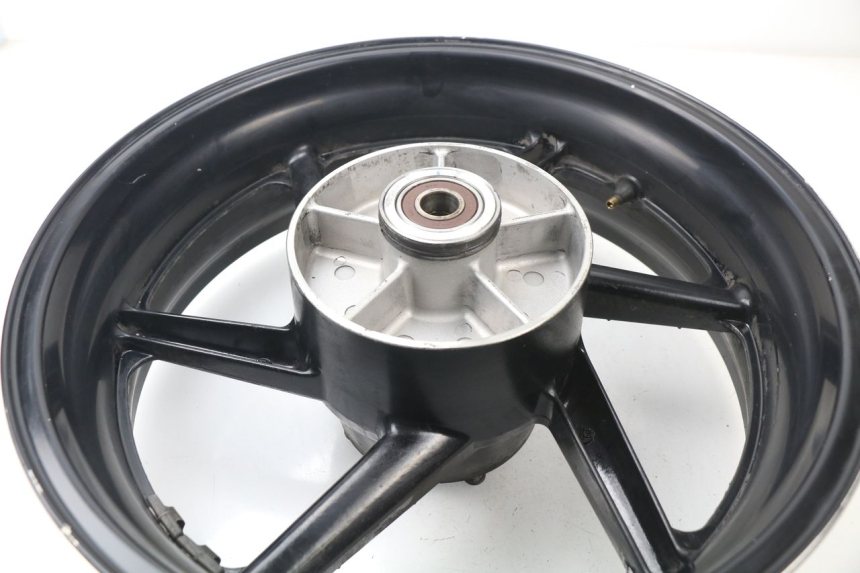 photo de REAR RIM HONDA CBR 919 RR FIREBLADE 900 (1998 - 1999) - Zoom on usage condition