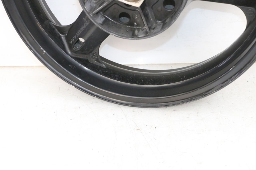 photo de REAR RIM SUZUKI DL V STROM 1000 (2002 - 2007) - Technical close-up