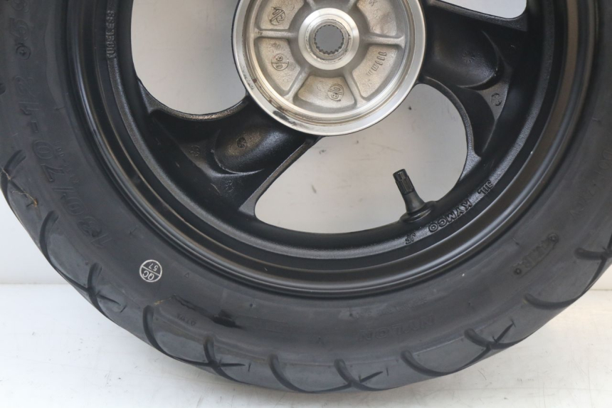 photo de REAR WHEEL RIM KYMCO AGILITY 4T 50 (2018 - 2022)