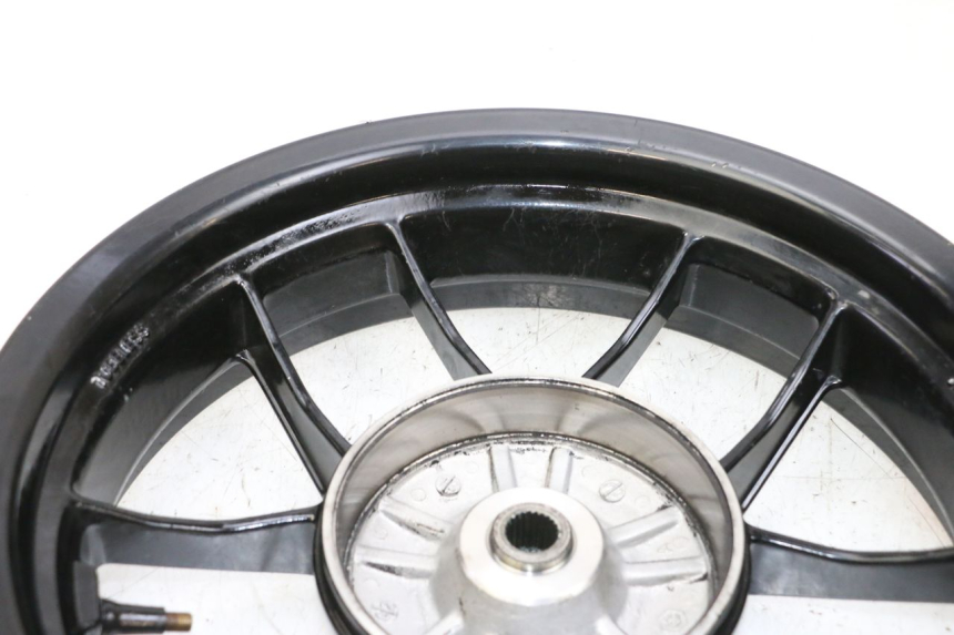 photo de REAR WHEEL RIM PIAGGIO NEW TYPHOON 50 (2018 - 2021) - Surface and material condition