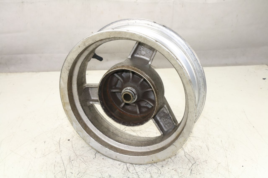 photo de REAR RIM PEUGEOT VIVACITY 125 (2010 - 2017)