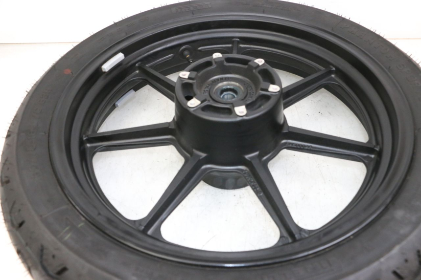 photo de REAR RIM ROYAL ENFIELD CONTINENTAL GT 650 (2019 - 2024)