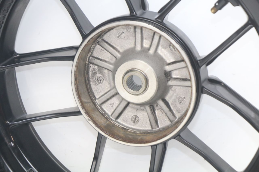 photo de REAR WHEEL RIM APRILIA SR 2T 50 (2018 - 2022)
