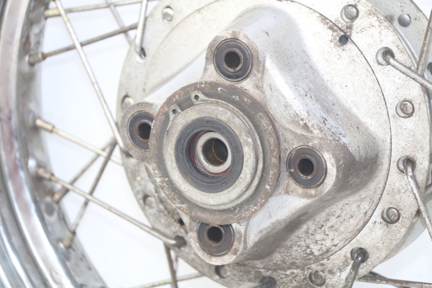 photo de REAR WHEEL SYM HUSKY 125 (1999 - 2005)