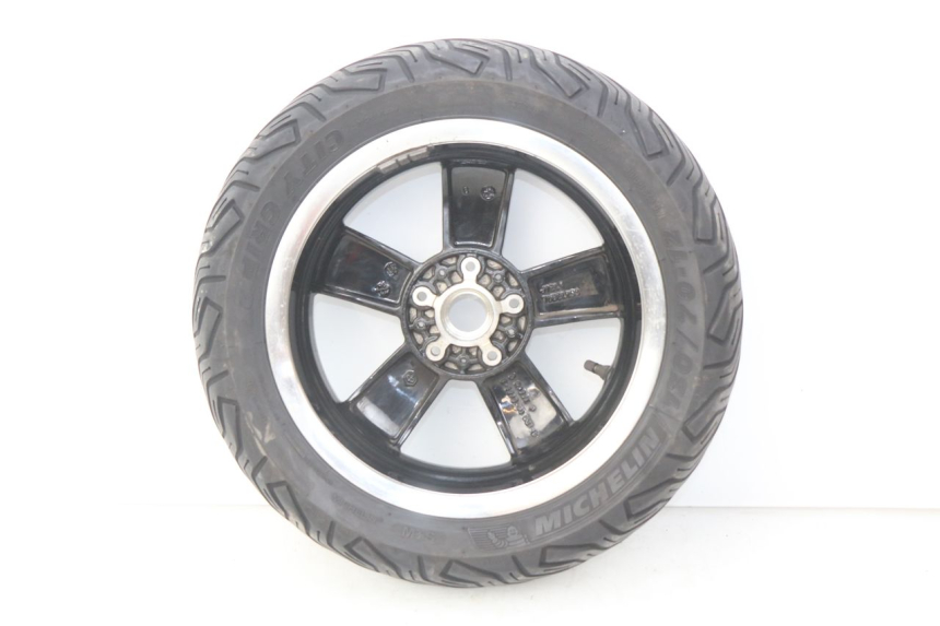 photo de REAR WHEEL RIM PIAGGIO VESPA GTS IGET ABS 125 (2017 - 2023)