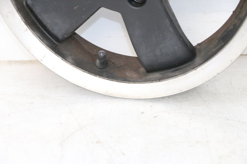 photo de REAR WHEEL RIM PIAGGIO VESPA GTS SUPER IE 125 (2009 - 2016) - Fixing points details