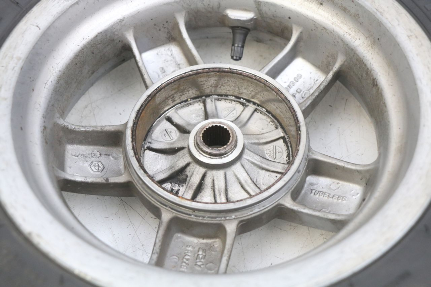 photo de REAR WHEEL RIM PIAGGIO VESPA LXV 125 (2006 - 2009)
