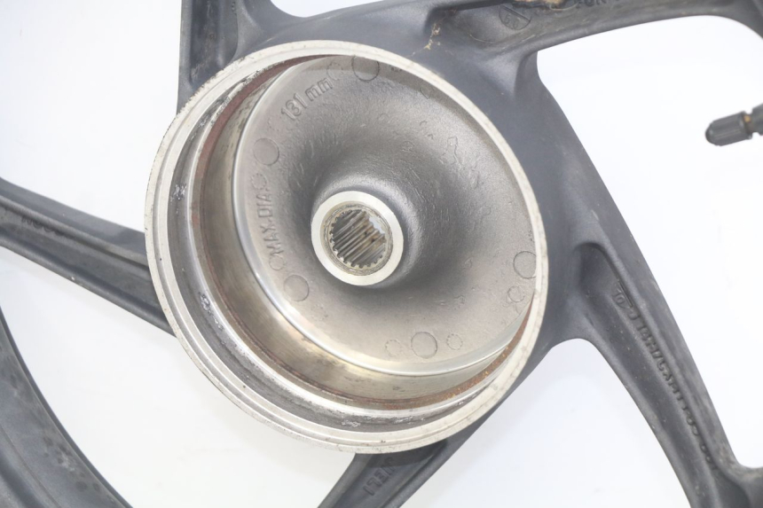 photo de REAR WHEEL RIM HONDA VISION NSC R 50 (2013 - 2015)