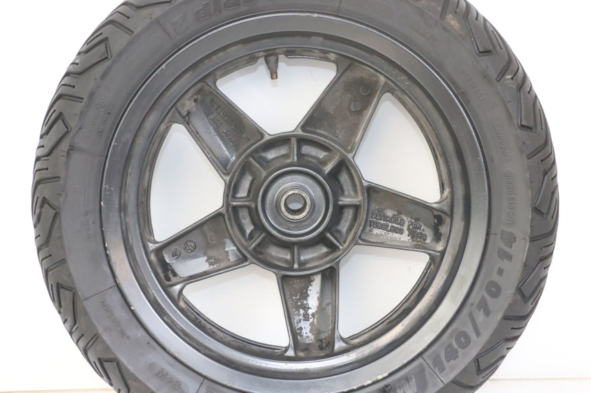 photo de REAR WHEEL RIM YAMAHA XMAX X-MAX 125 (2006 - 2009) - Additional view of the item