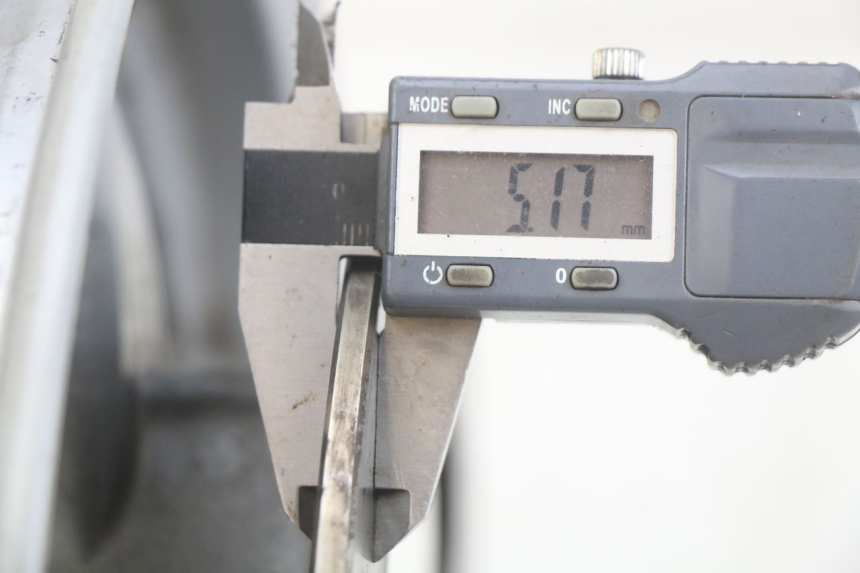 photo de REAR WHEEL RIM PIAGGIO X8 125 (2004 - 2007)