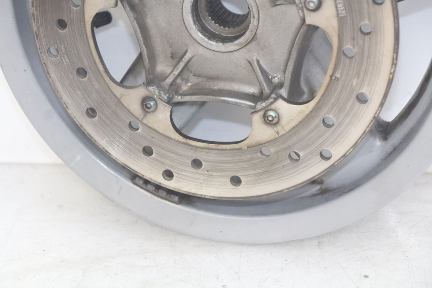 photo de REAR WHEEL RIM PIAGGIO X8 125 (2004 - 2007)