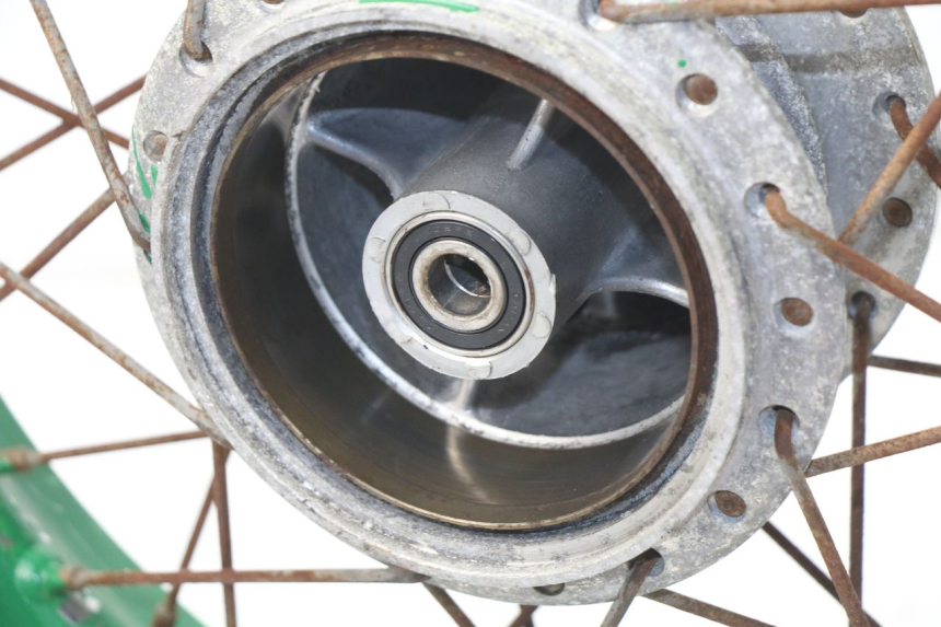photo de REAR WHEEL RIM YAMAHA SR 125 (1982 - 2003)