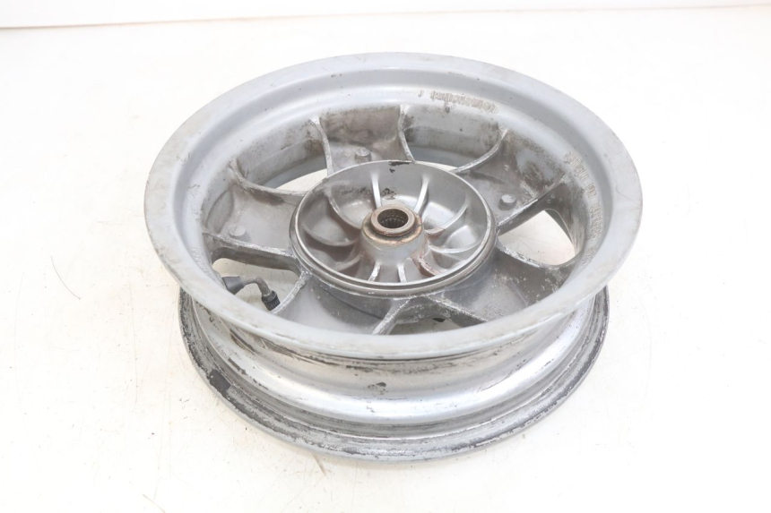 photo de REAR WHEEL RIM YAMAHA YP MAJESTY 125 (1998 - 2001)