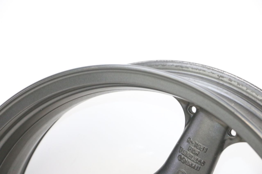 photo de REAR RIM KAWASAKI ZR 7 750 (1999 - 2001) - Detailed visual inspection