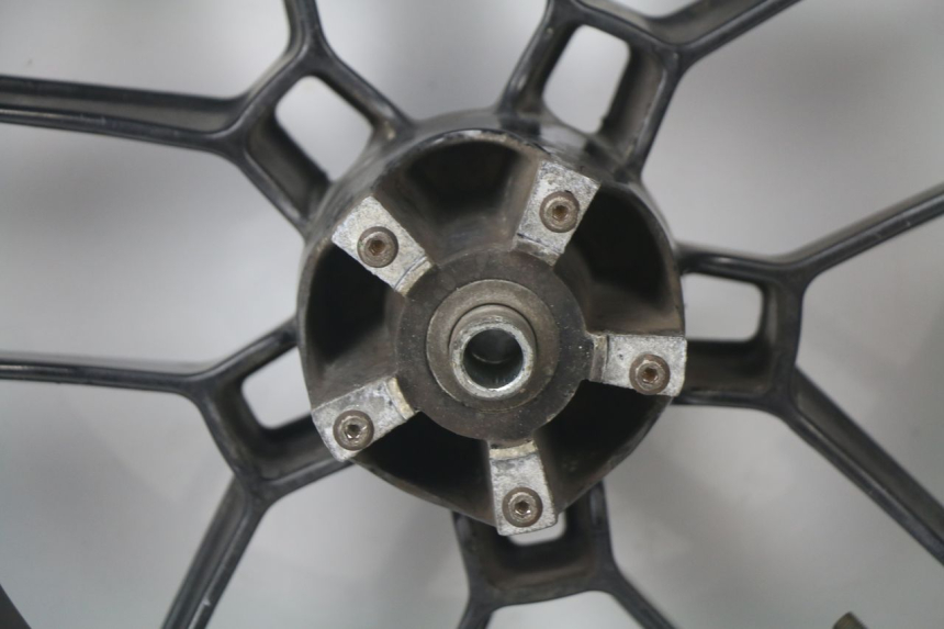 photo de FRONT WHEEL RIM APRILIA SR 2T 50 (2012 - 2017)