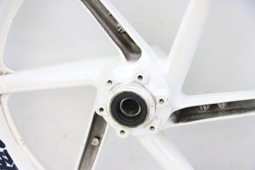 photo de FRONT WHEEL RIM HONDA CBR RR FIREBLADE 900 (1992 - 1994)