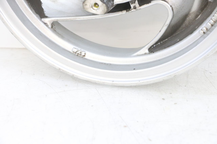 photo de FRONT RIM SYM GTS EVO 125 (2009 - 2013) - Surface and material condition