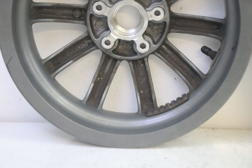 photo de FRONT WHEEL RIM PIAGGIO MP3 LT 400 (2007 - 2012) - Detailed visual inspection