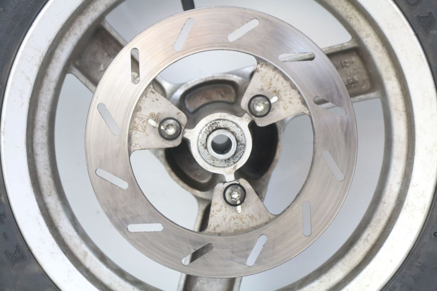 photo de FRONT WHEEL RIM PEUGEOT VIVACITY NEW 2T 50 (2008 - 2017)