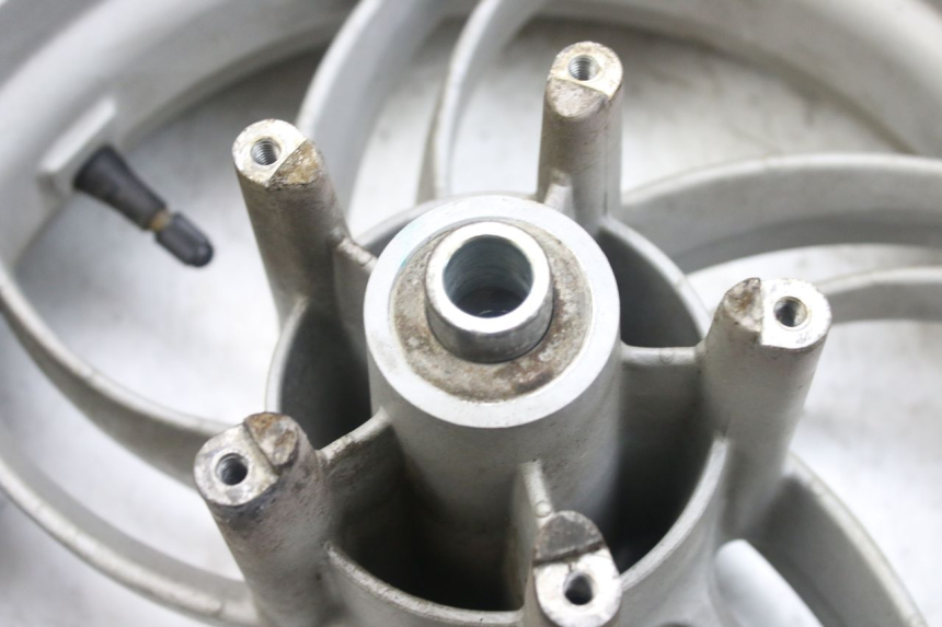 photo de FRONT WHEEL PIAGGIO FLY 4T 50 (2013 - 2017)